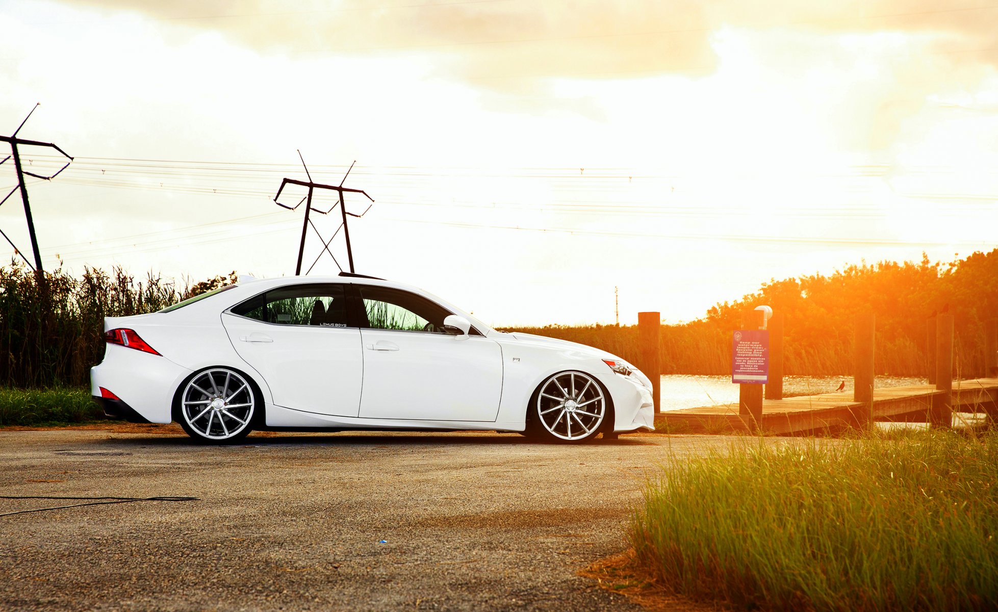 lexus is f-sport weiß vossen räder seite