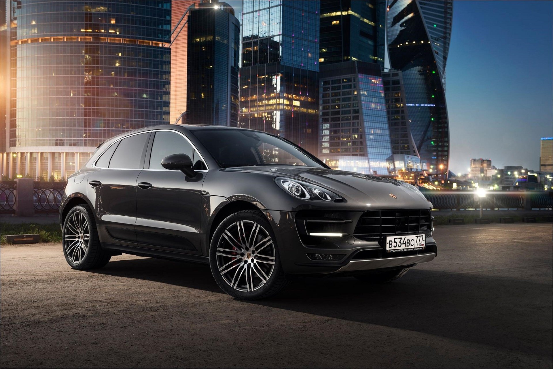 porsche macan off-road moskau city russland auto nigth licht