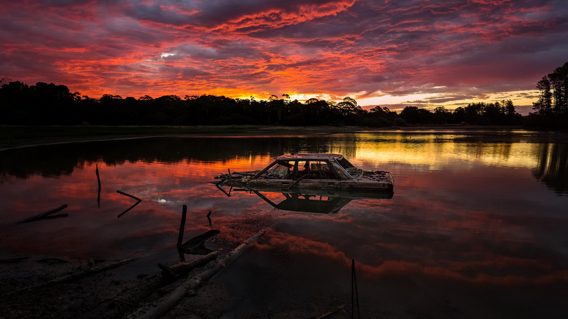 night lake machine