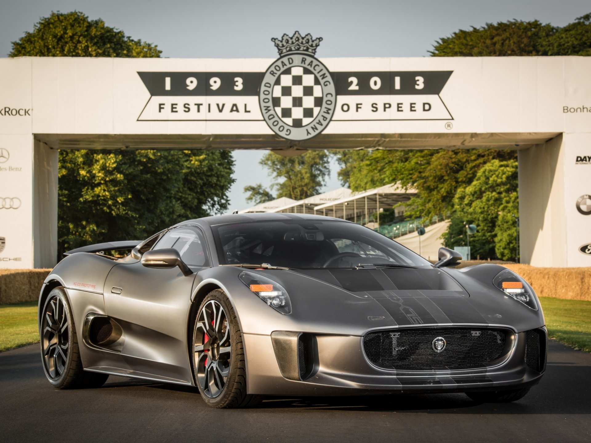 jaguar c-x75 гибрид суперкар 2014