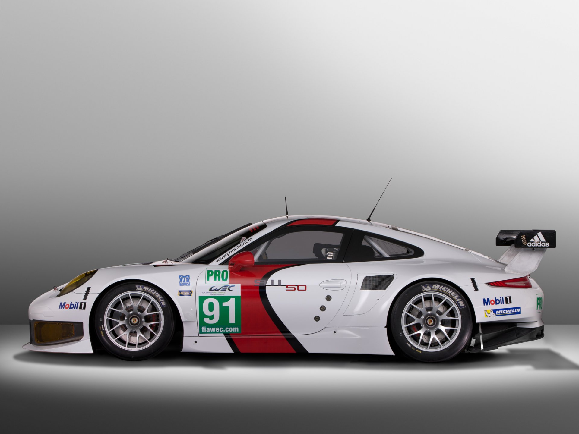 porsche 911 rsr views on the side racing car background