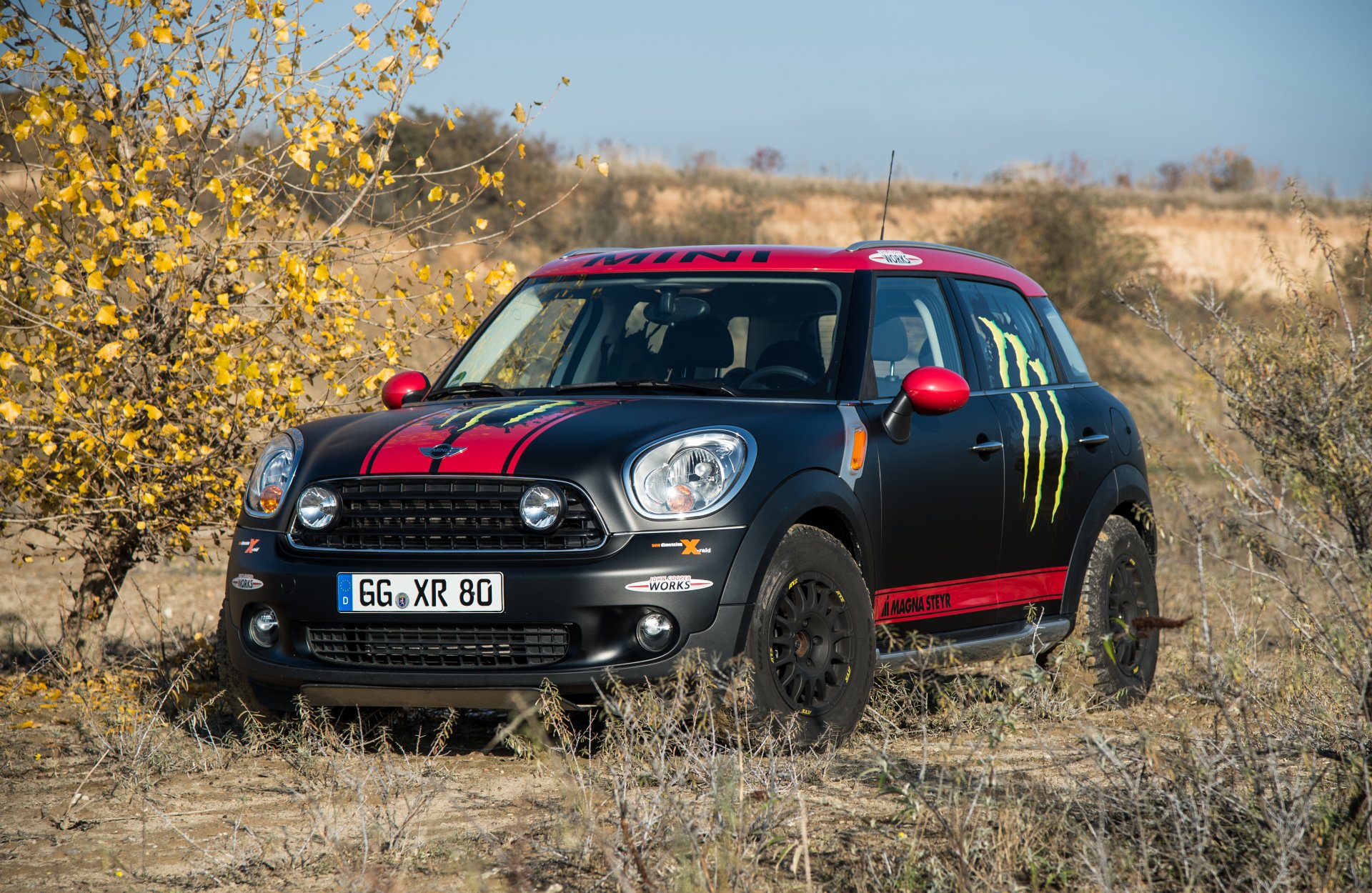 mini cooper mini mini cooper countryman x-raid car front black matte day