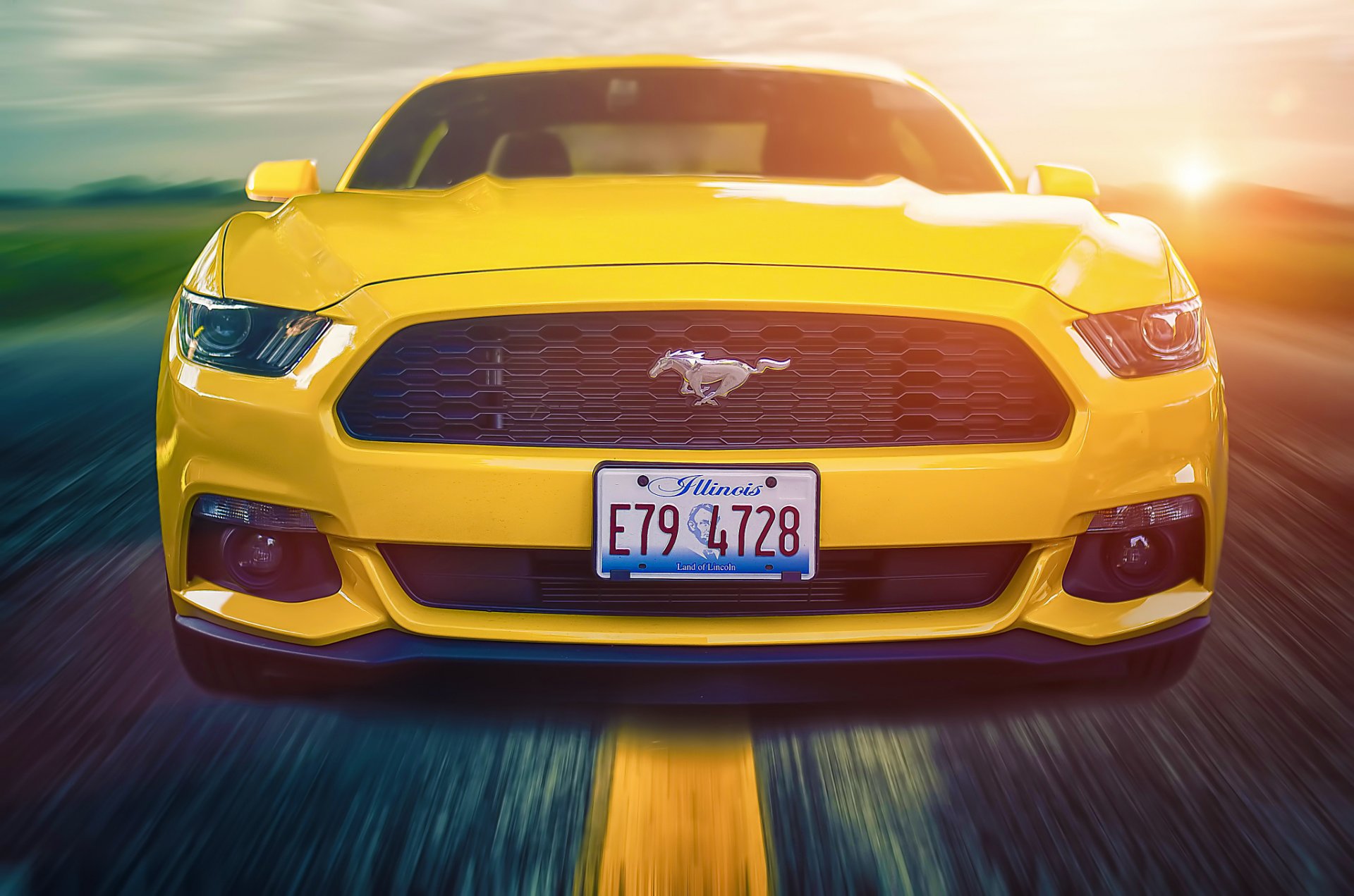 ford mustang 2015 giallo composito muscolare auto sole strada anteriore