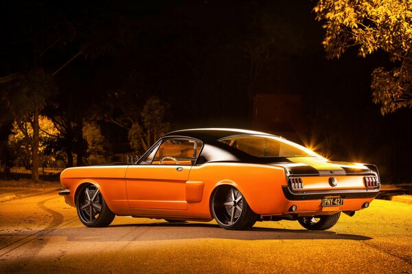 An old orange racing car