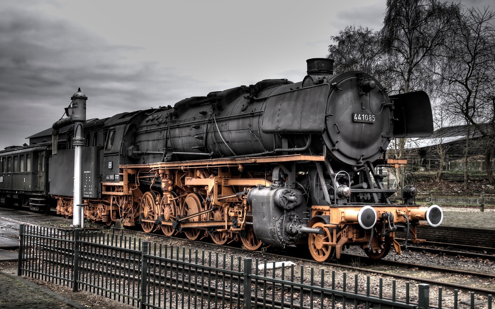 locomotora ferrocarril carretera