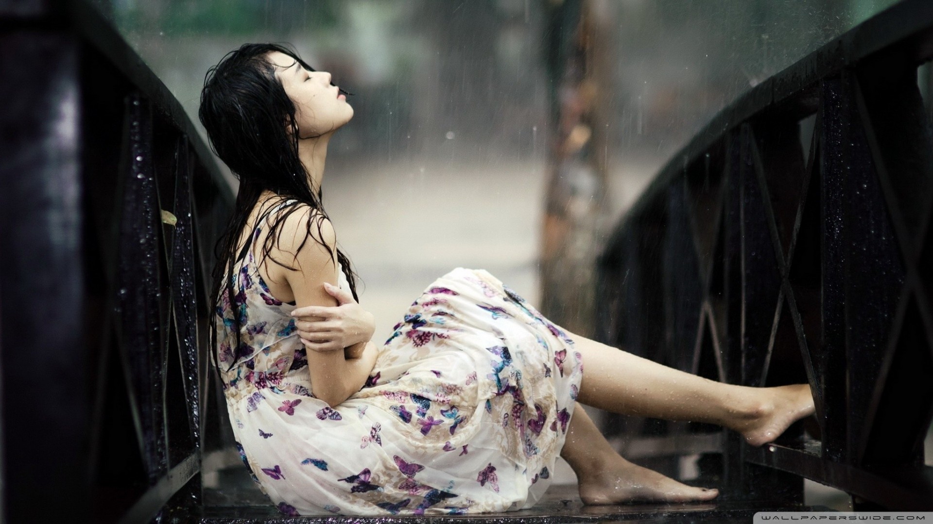 rain single girl