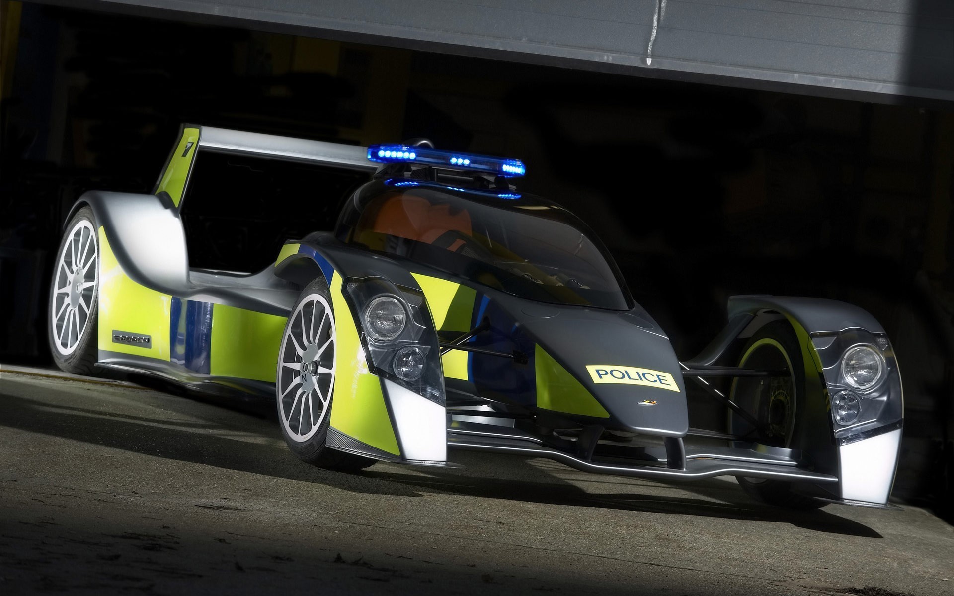 caparo t1 police car