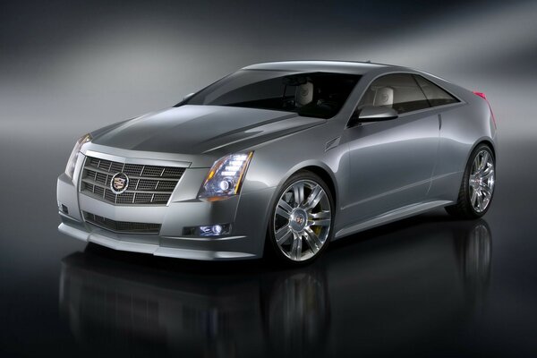 Concepto de Cadillac CTS plateado