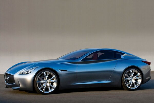 Dynamic gray infiniti sports car