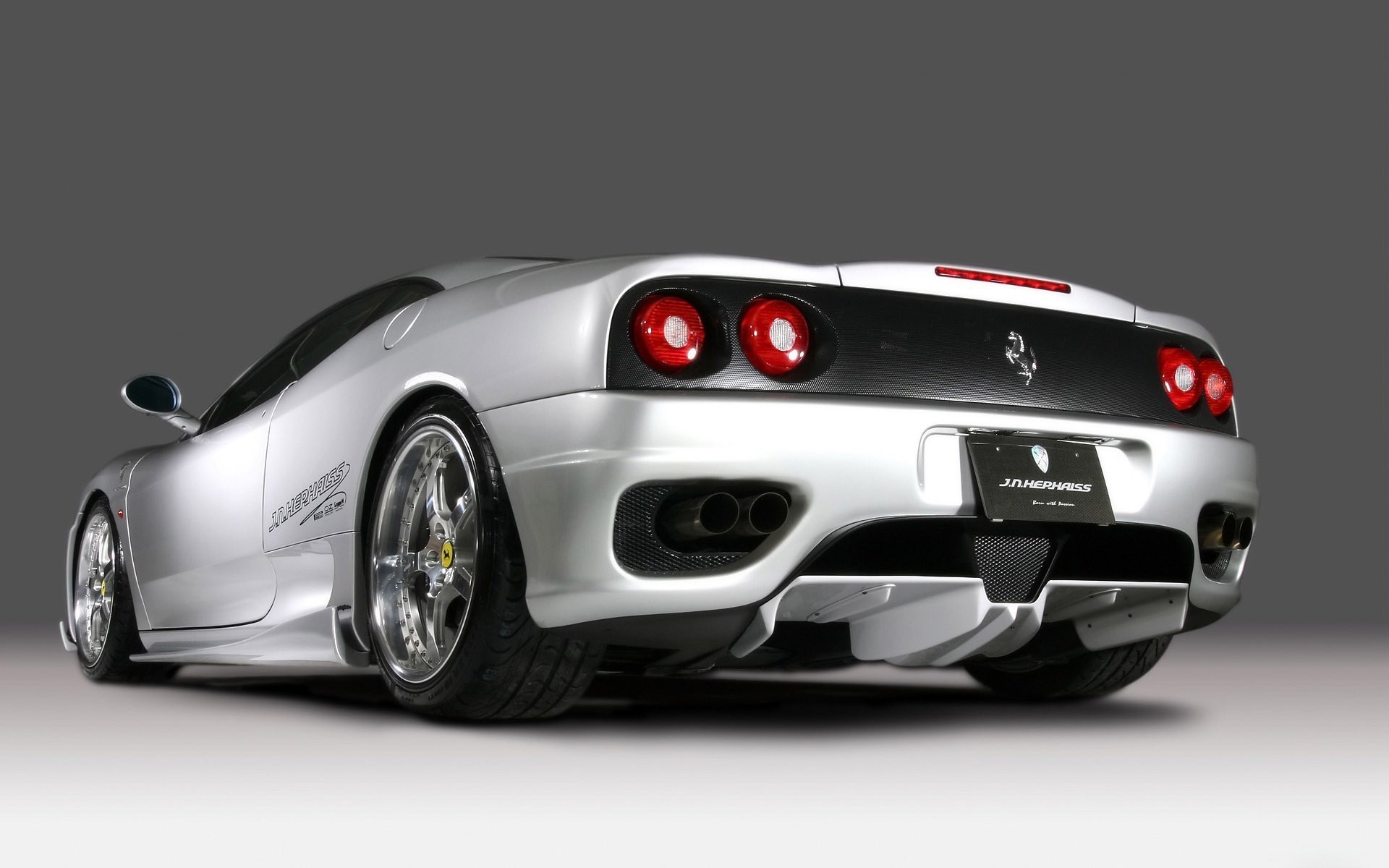 ferrari argento fari