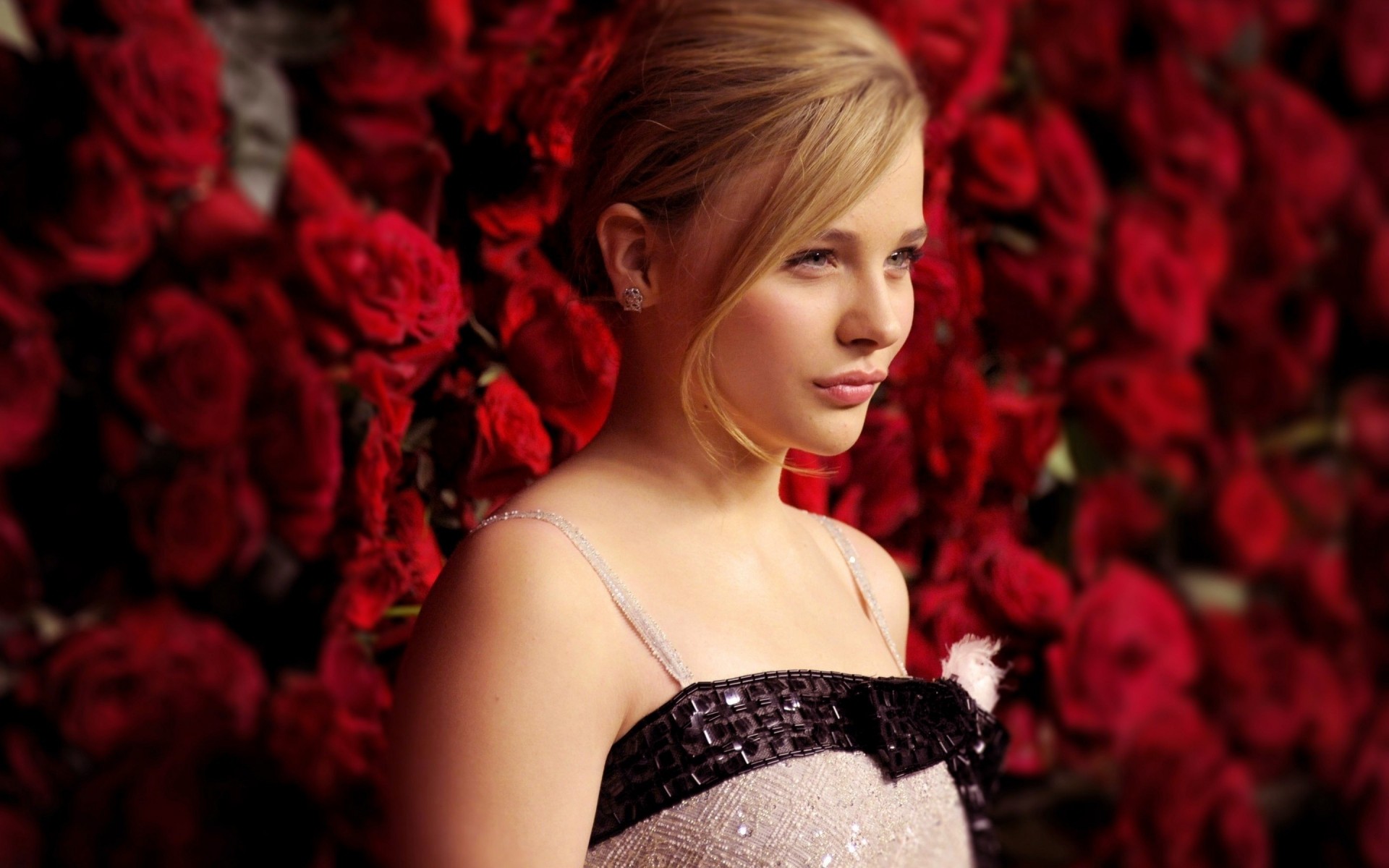 character chloe grace moretz chloe moritz