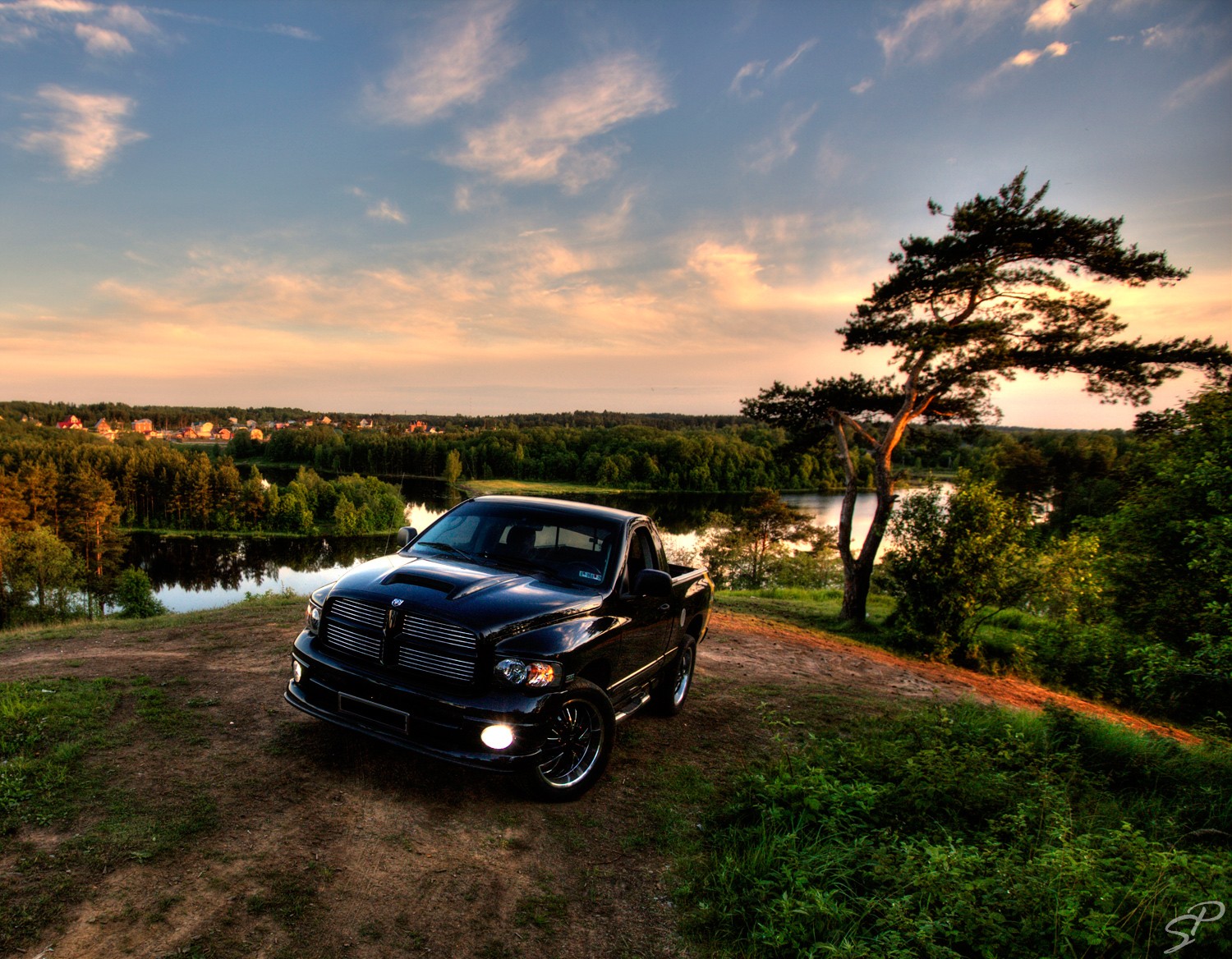 esquiver jeep noir arbres paysage hdr