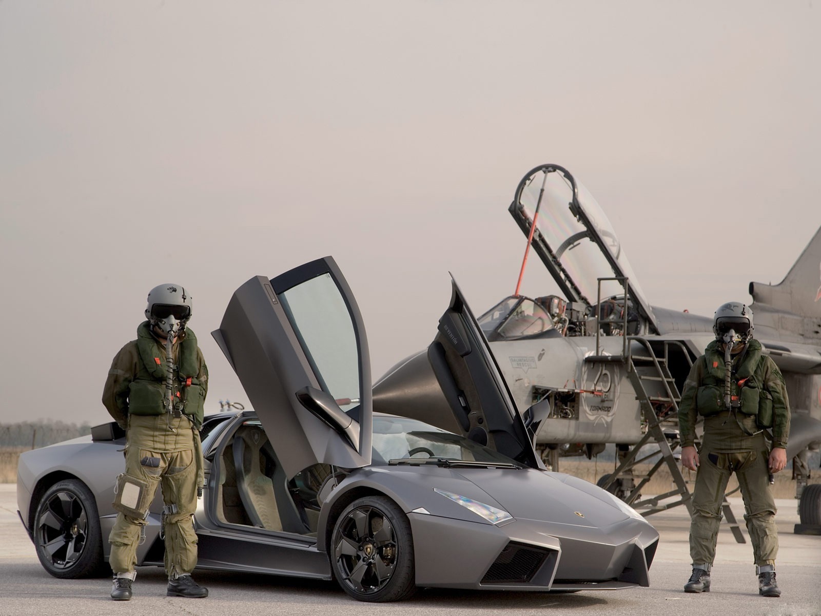 lamborghini aereo piloti