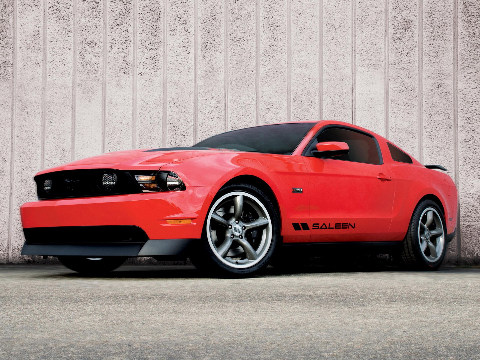 mustang saleen 435s czerwony droga