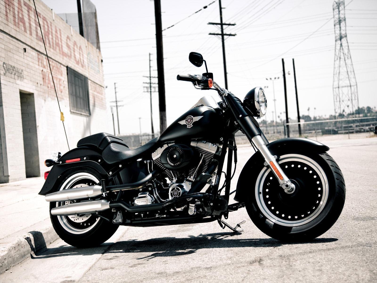 bike harley davidson traffic column