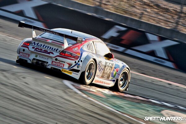 Porsche gt3 sportiva a Dubai