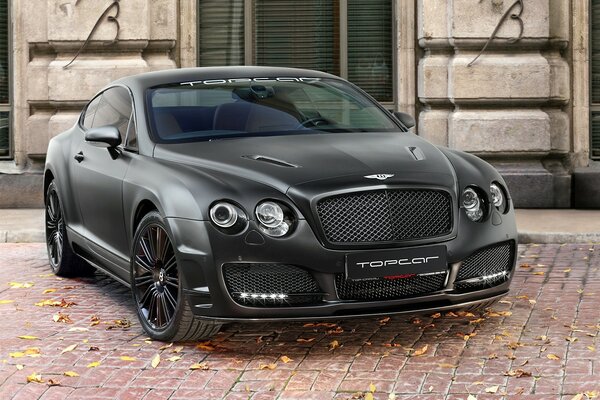 Stilvolles schwarzes Bentley-Auto