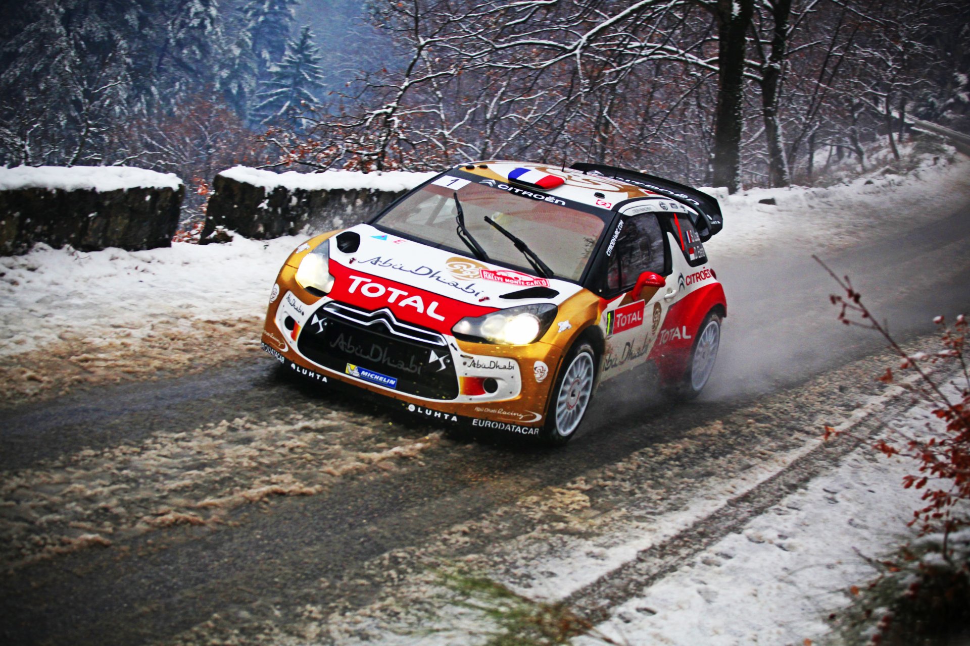 citroen ds3 wrc zlot rajd samochód sportowy citroen sebastian loeb pełna śnieg zima