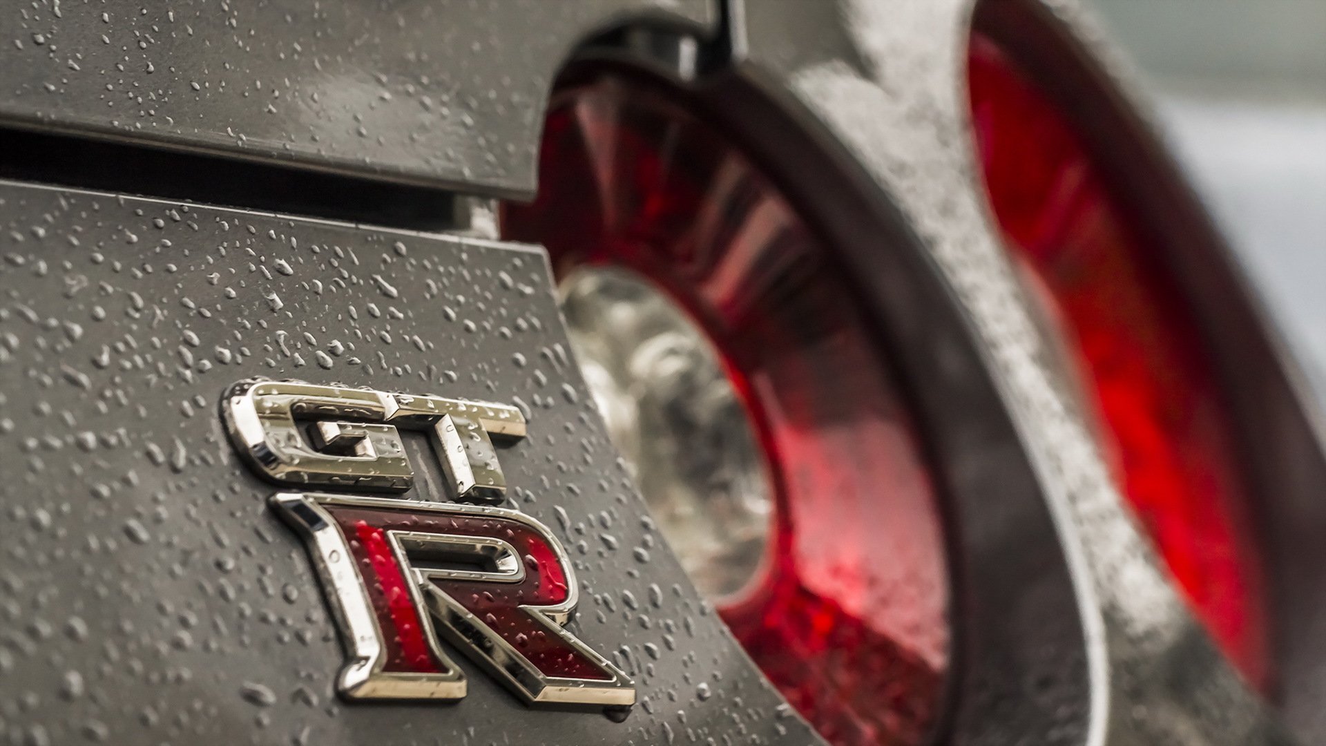 gt-r machine close up