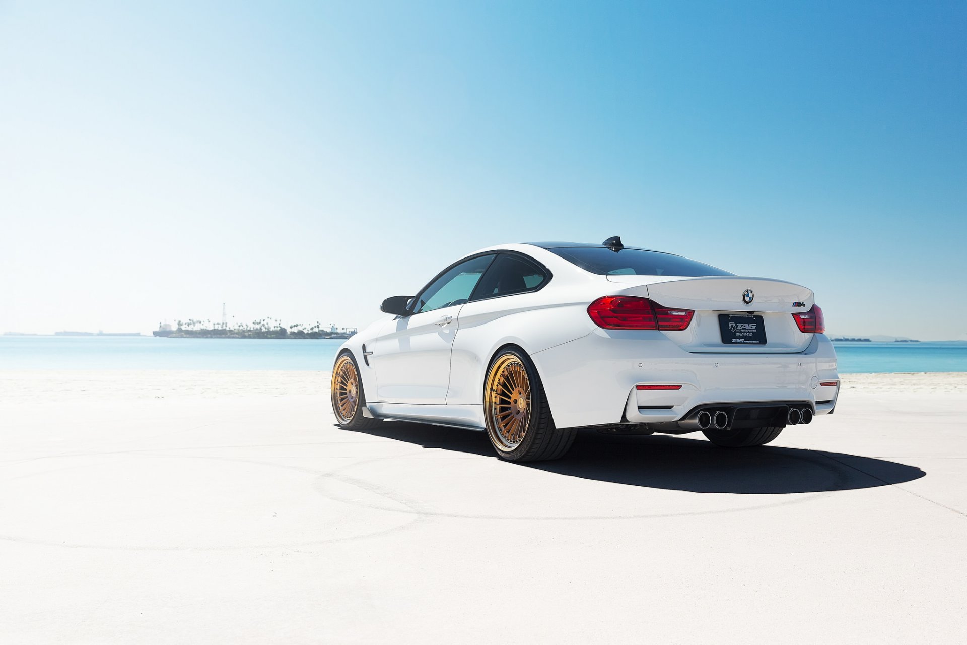 bmw m4 car white