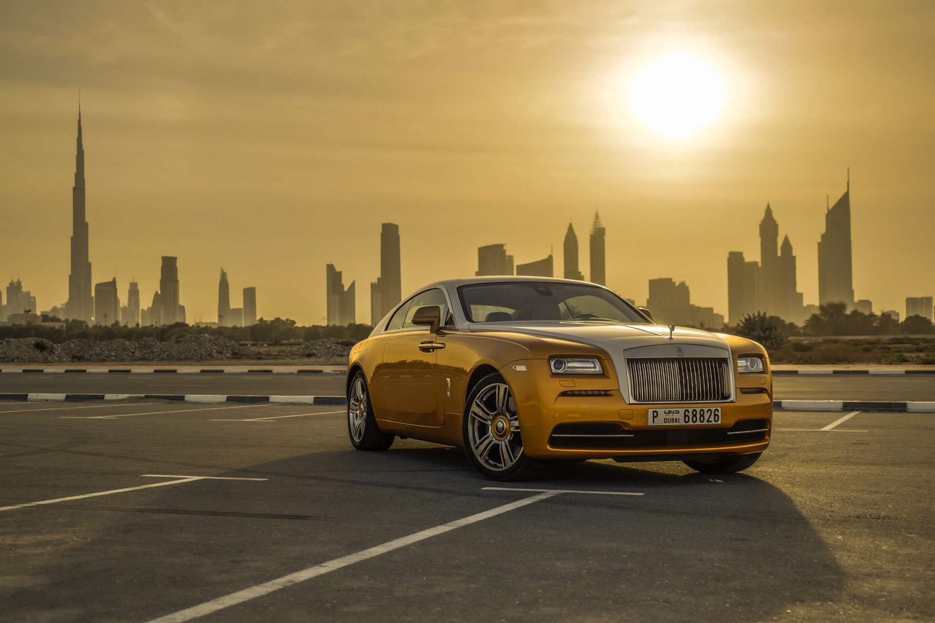 rolls-royce fantasma prestigio coche oro dubai urbano