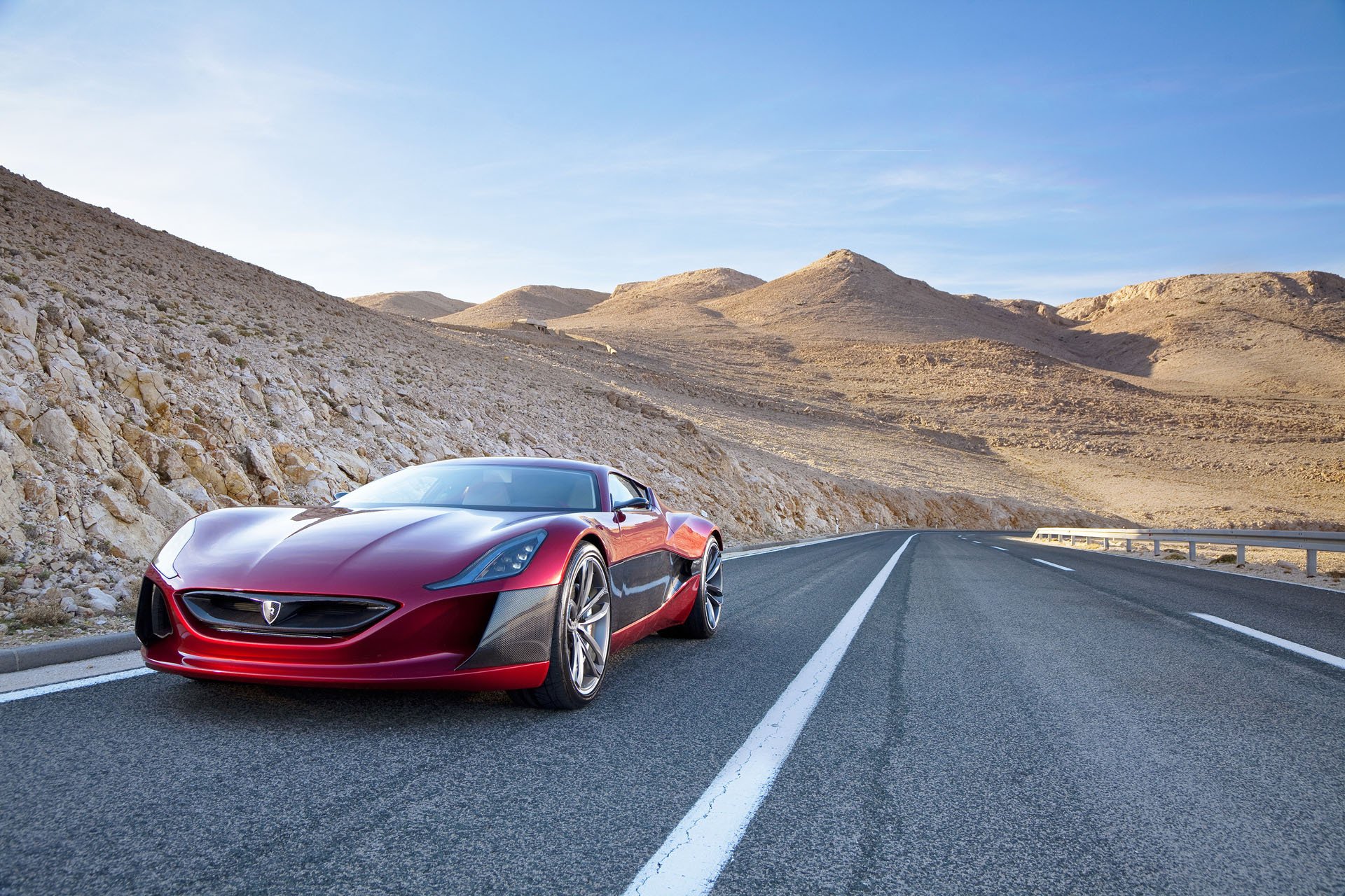 rimac concetto uno supercar pista deserto