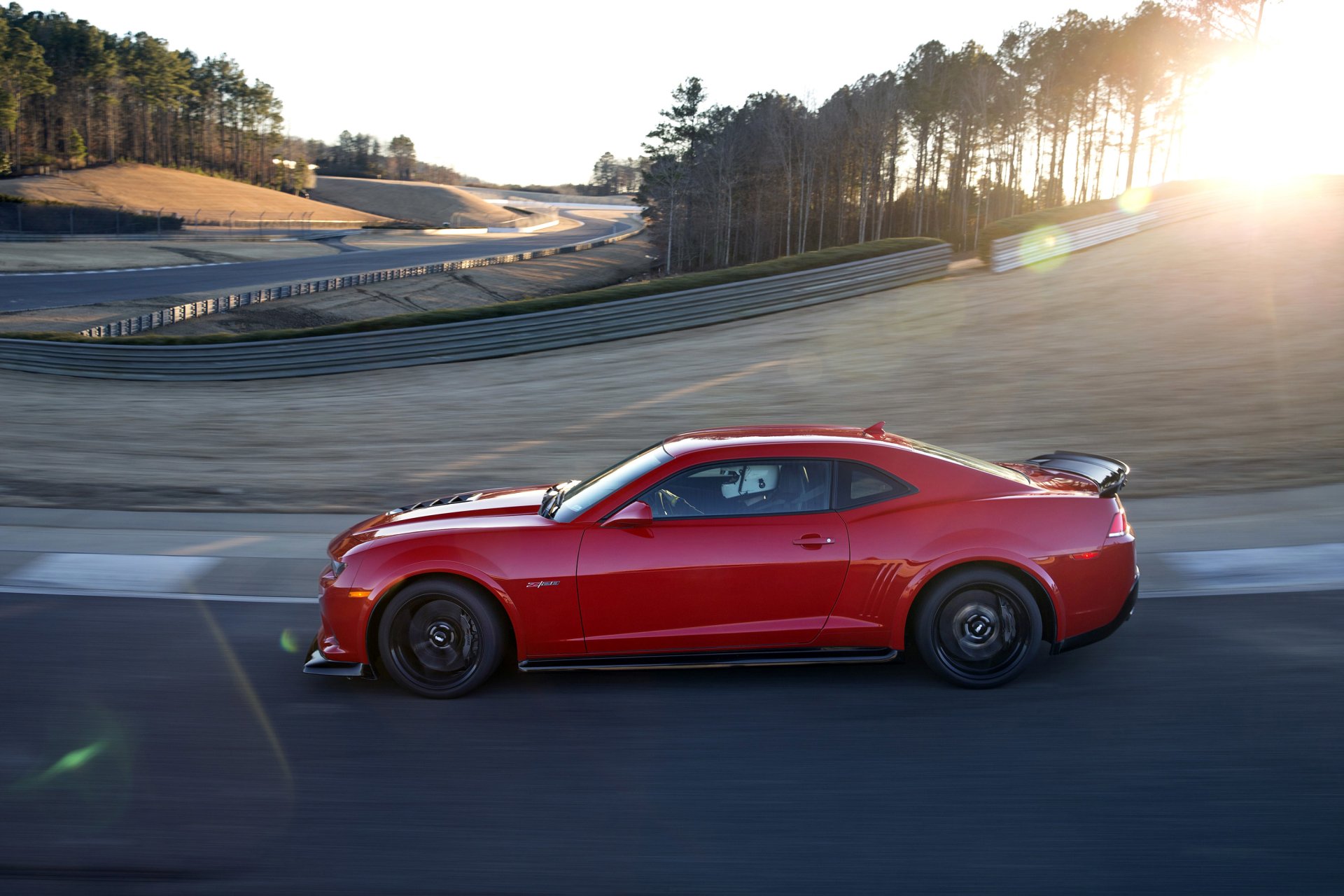 chevrolet 2015 camaro z28 rouge métallique côté voiture photo