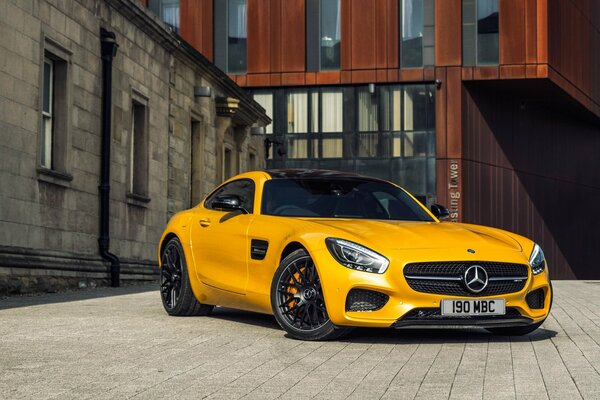 Yellow British Mercedes 2015