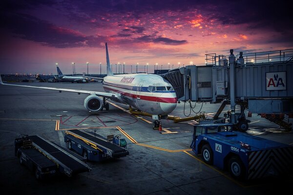 Avion de la compagnie American Airlines à l aéroport de Chicago