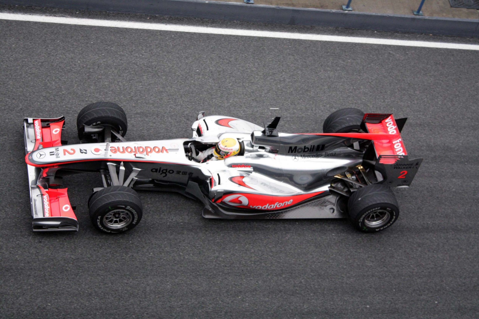 lewis hamilton mclaren mp4-25 f1