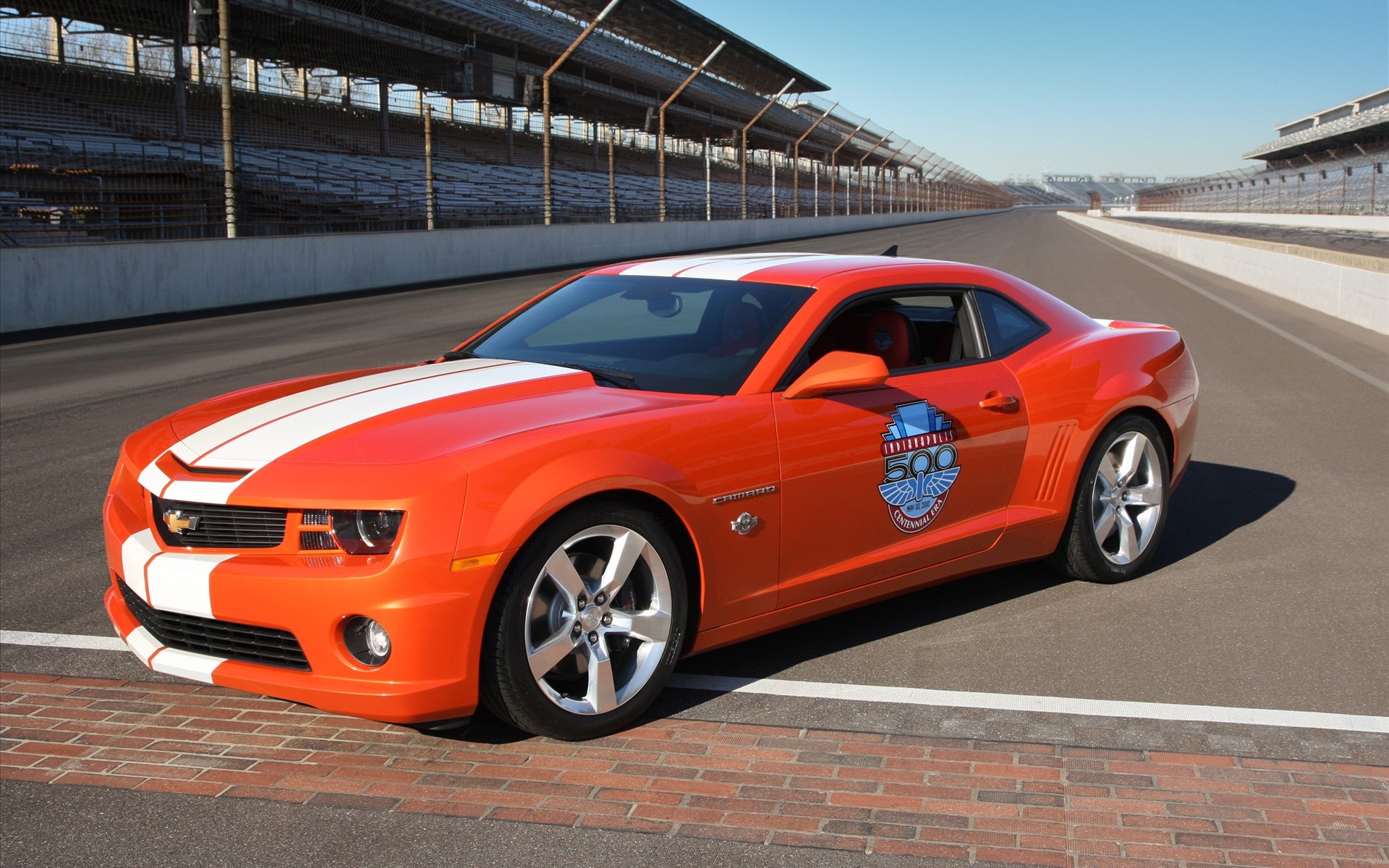 chevrolet camaro ss arancione pista