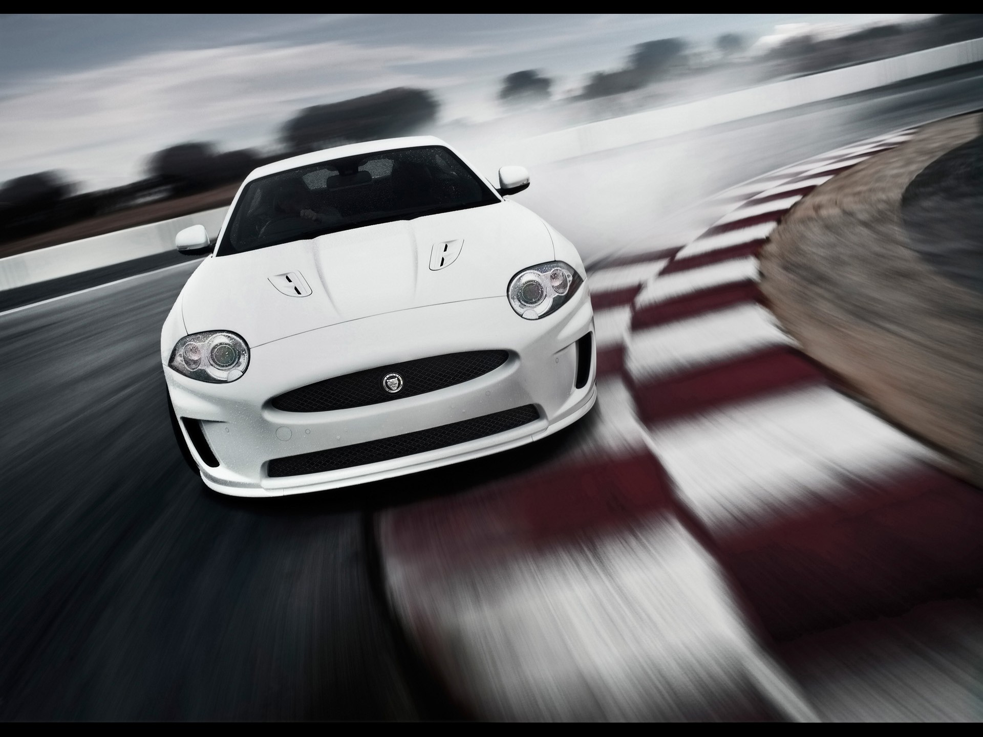 jaguar xkr speciale edizione di velocità