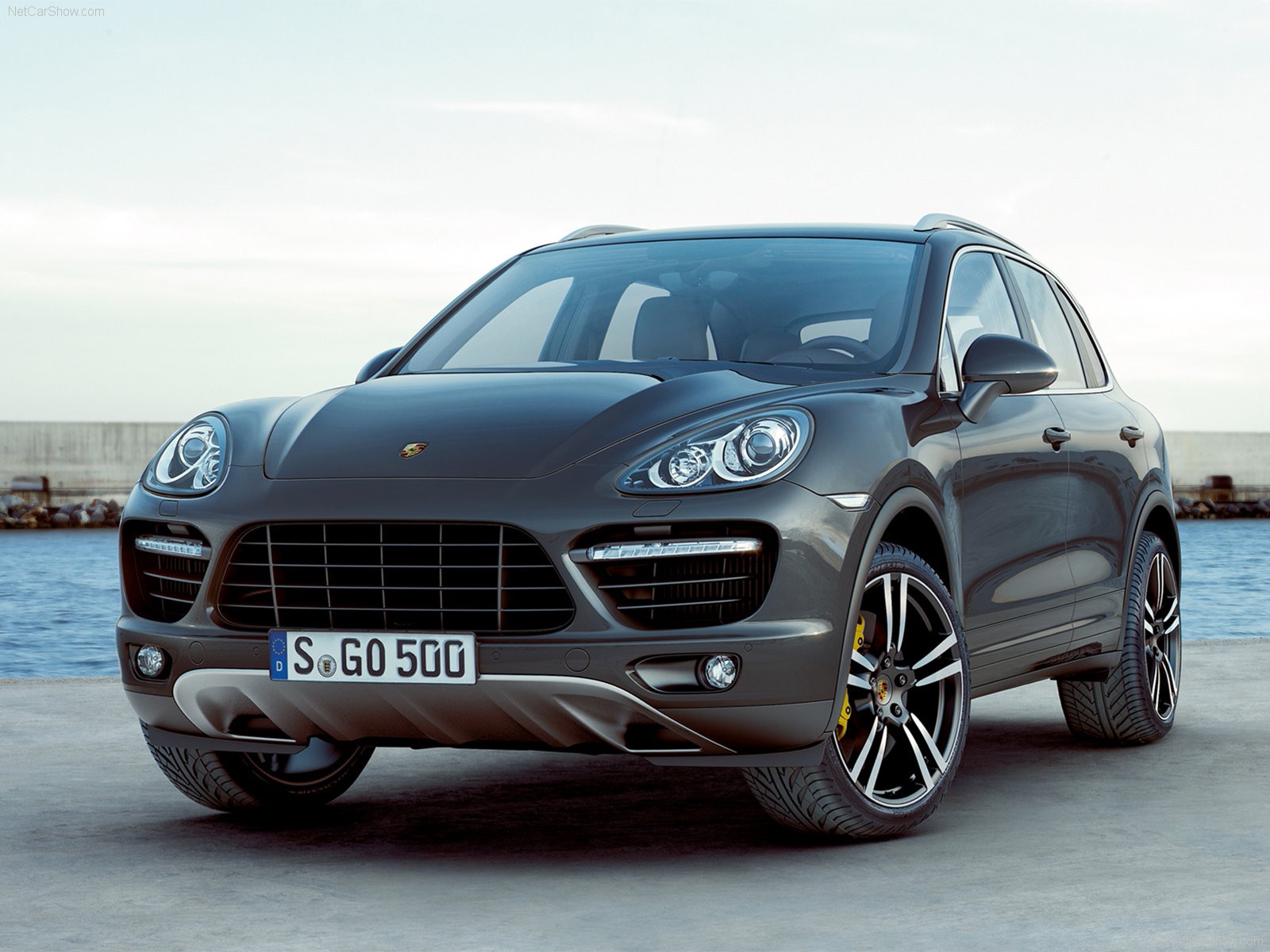 porsche cayenne 2011 schwarz