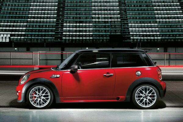 The coolest red mini cooper on chic discs