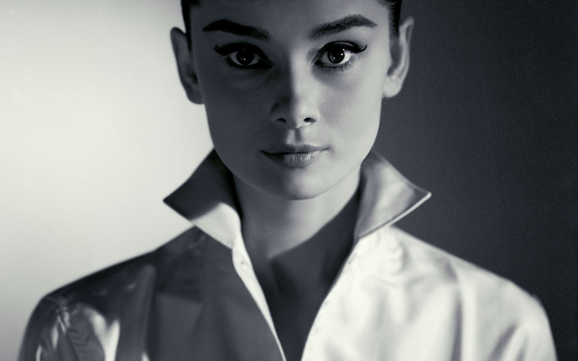 audrey hepburn koszulka czarno-biała