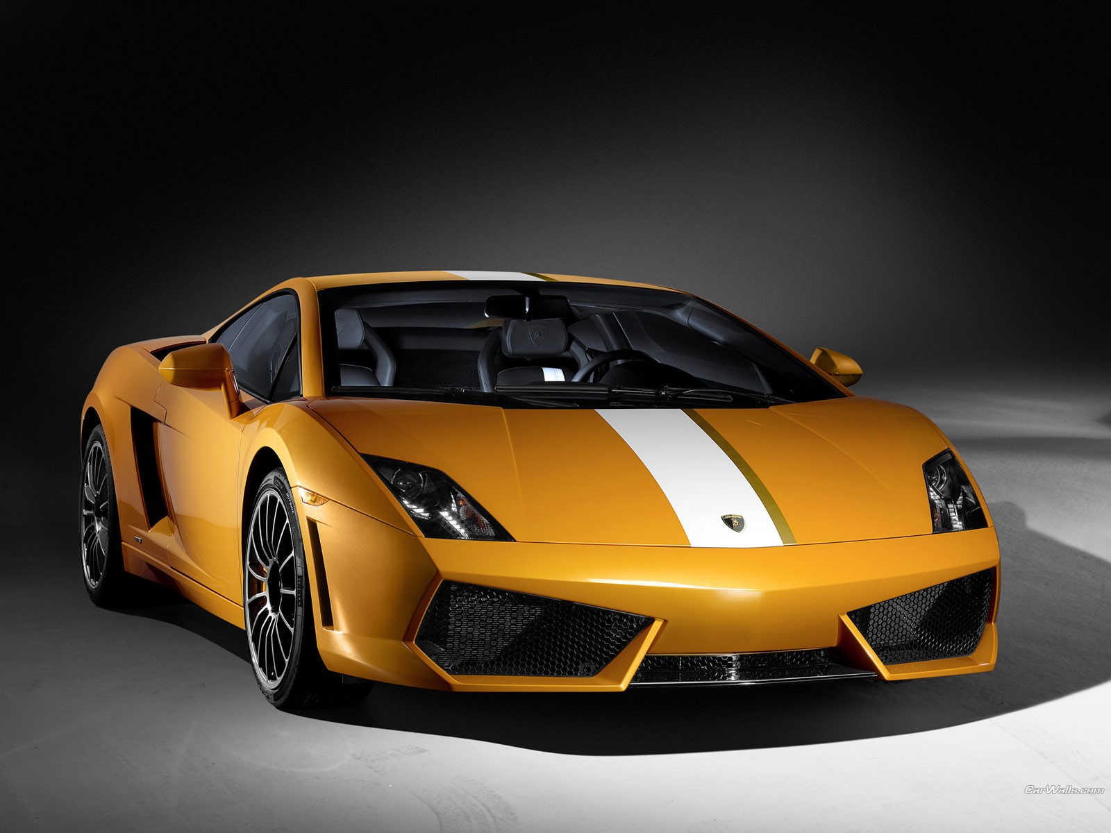 lambo 650-4_r lambor