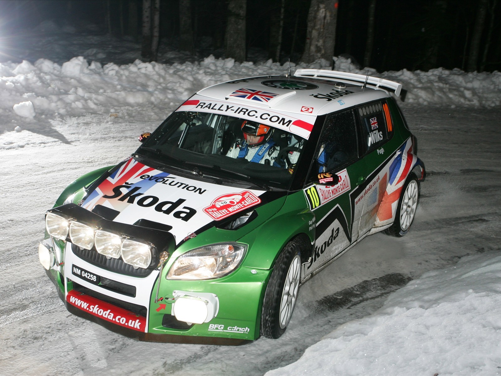 koda _fabia_s2000_ rally_car