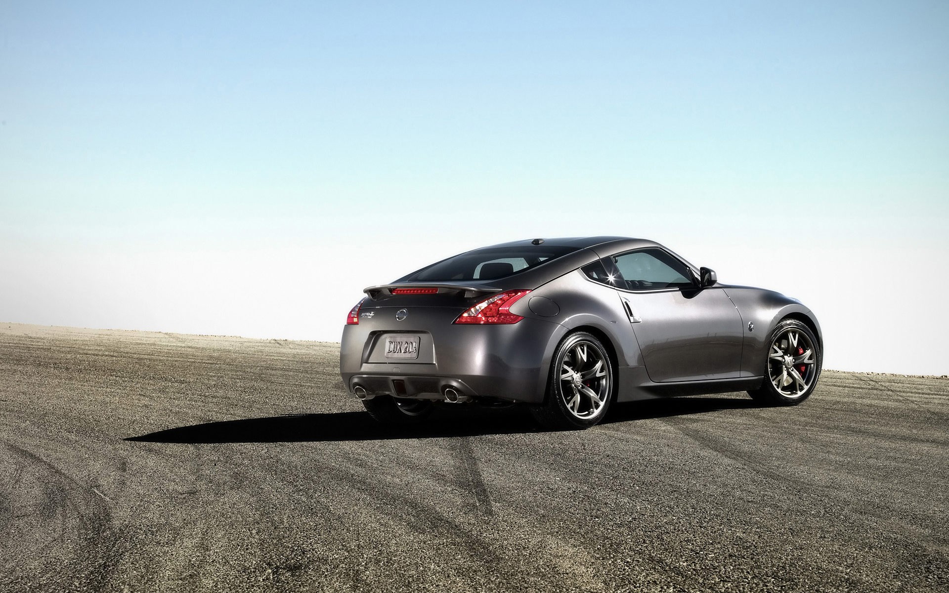 nissan 370z straße