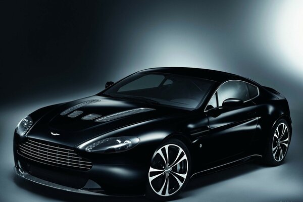 Voiture noire Premium Aston