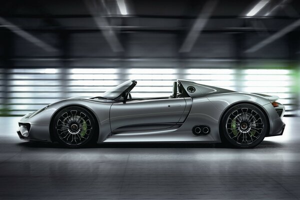 Porsche automobile présenté dans un nouveau concept