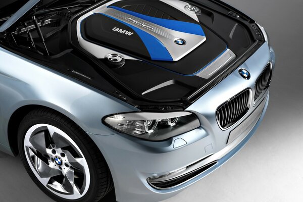 BMW Motor der Activehybrid-Serie