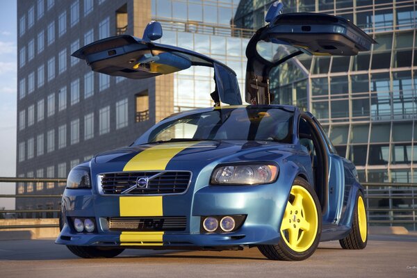 Voiture tuning Volvo C30