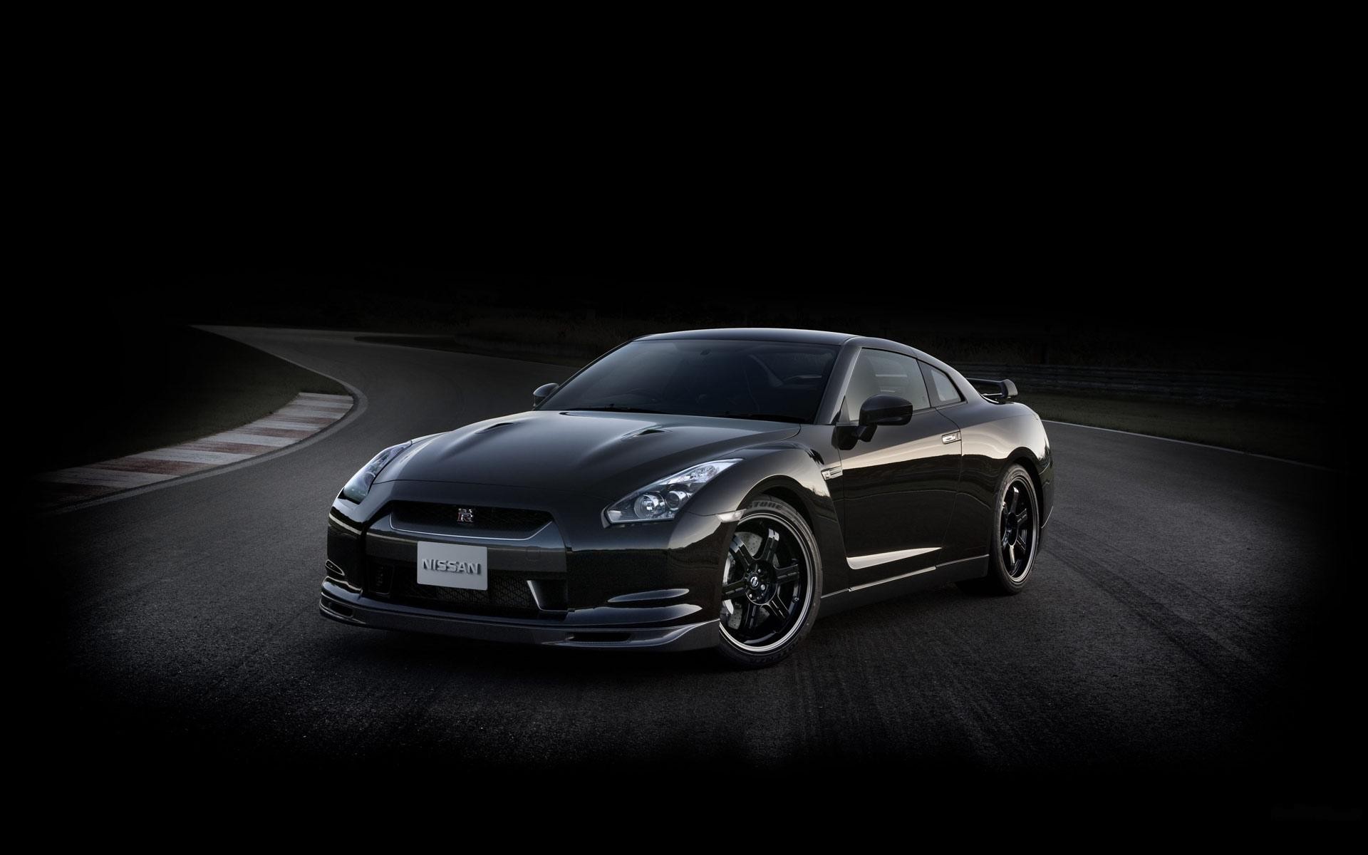 nissan gtr black