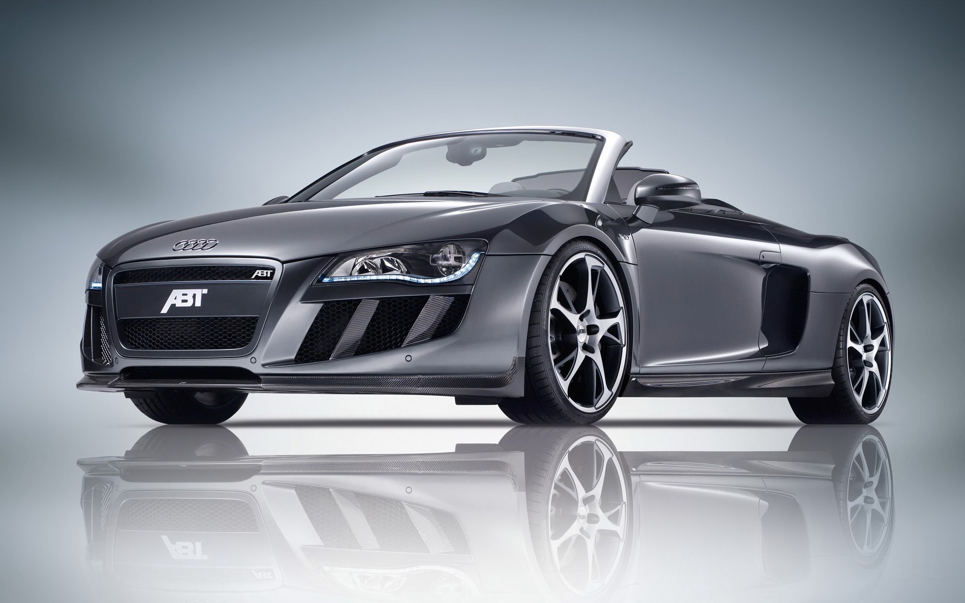 audi r8 auto