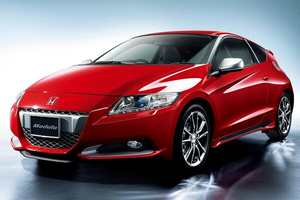 Imagen del auto rojo Honda cr-z