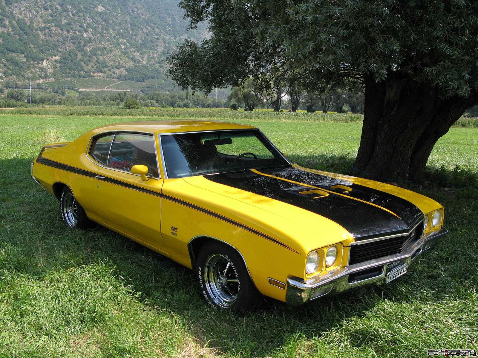 musclecar amarillo potente