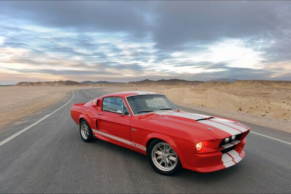 Coche clásico Shelby JT 500 siar