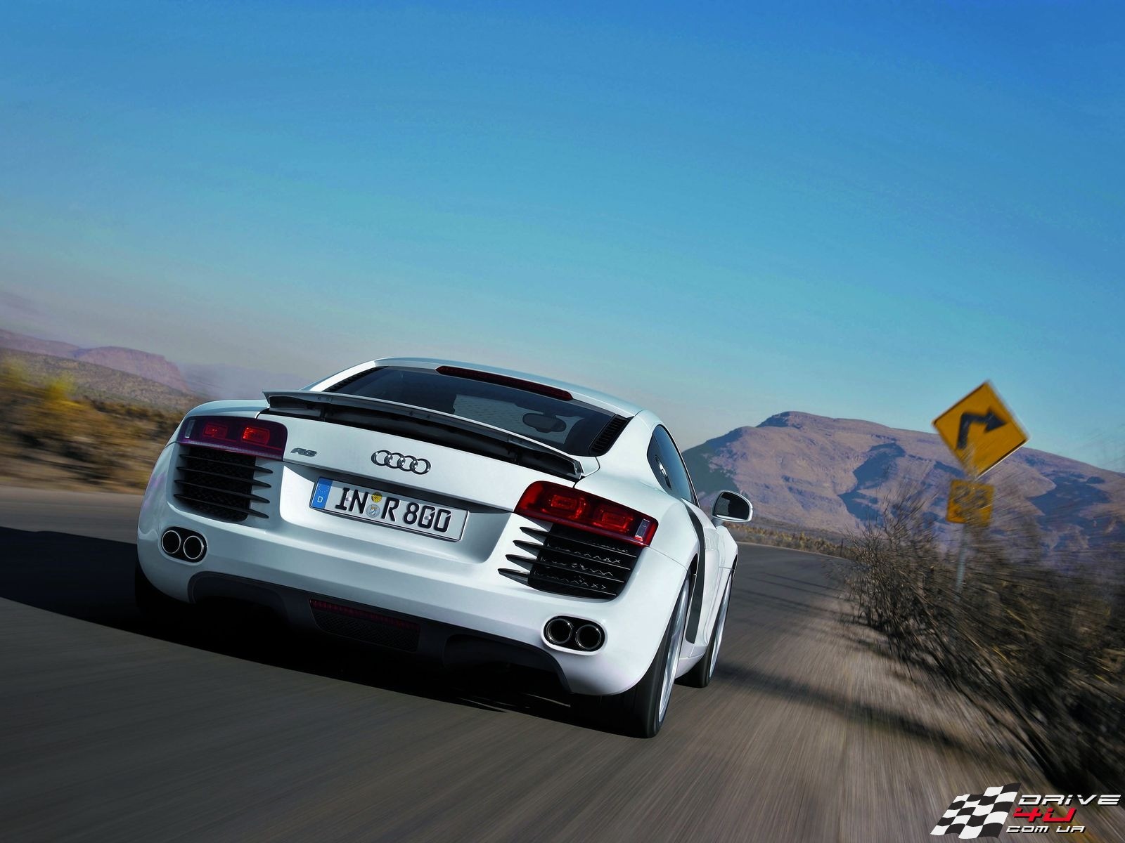 audi r8 carretera señal