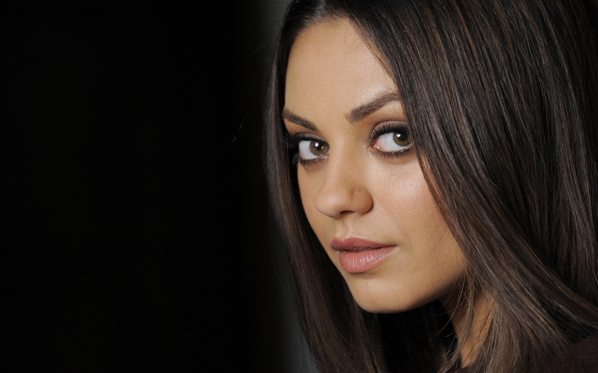 gesicht mila kunis charakter porträt schauspielerin