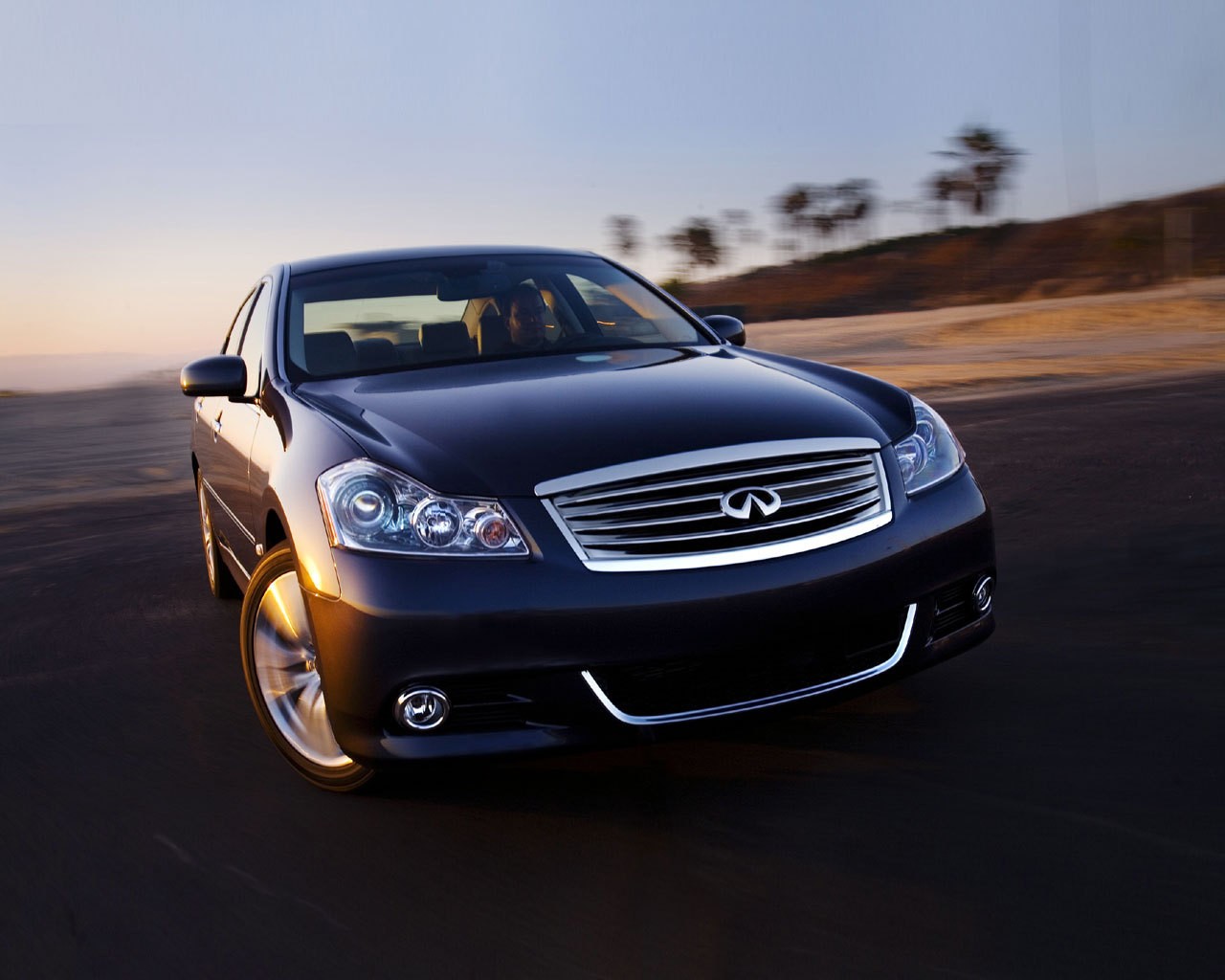 infiniti m frente 3-1280x1024